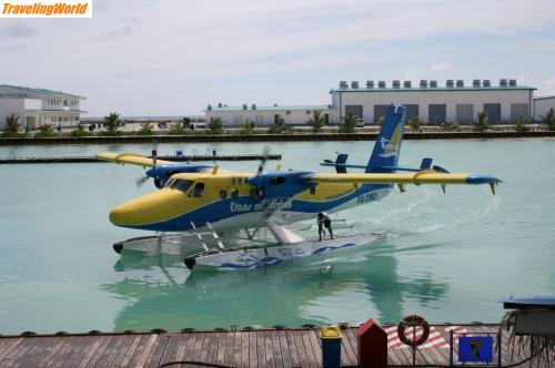 Malediven: IMG_0406 / Wasserflugzeug auf Male