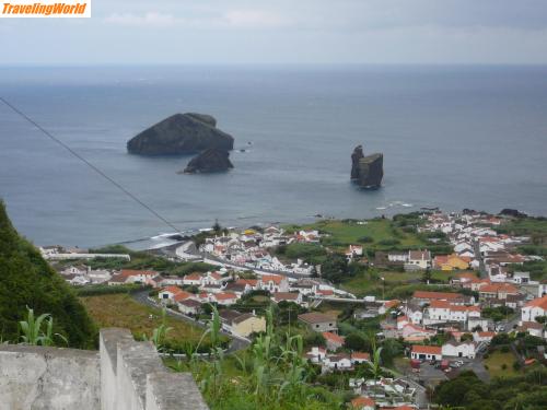 Portugal: Azoren 039-1 / Blick auf Mosteiros