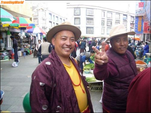 China: 10 n6 In Lhasa / 