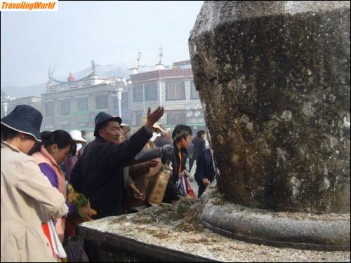 China: 10 i3 Am Jokhang Tempel / 