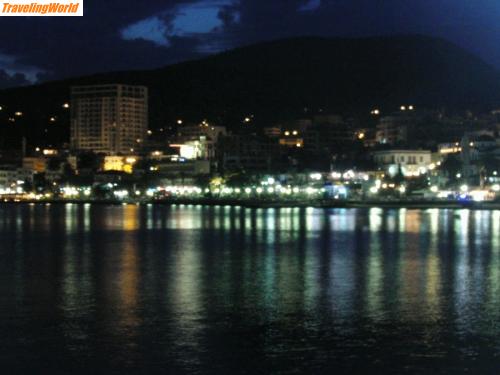 Albanien: Sarande-bei-Nacht / Sarande bei Nacht