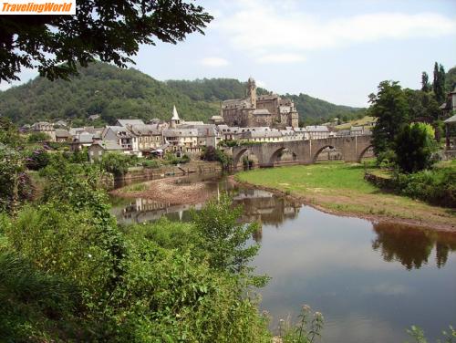 Frankreich: 09_08_Estaing / Estaing - ein schönes Städtchen an der Lot