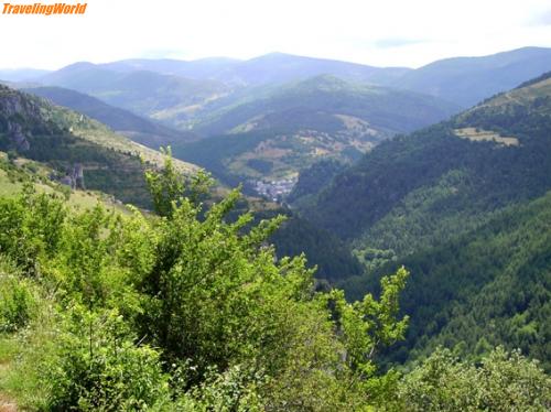 Frankreich: web Rueckbl Meyrueis / Rückblick auf Meyrueis - am Ende der Jonte-Schlucht