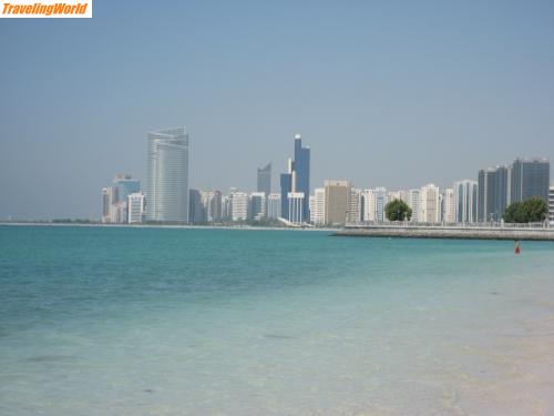 Vereinigte Arabische Emirate: IMG_0034 / Ausblick vom Strand auf die Skyline