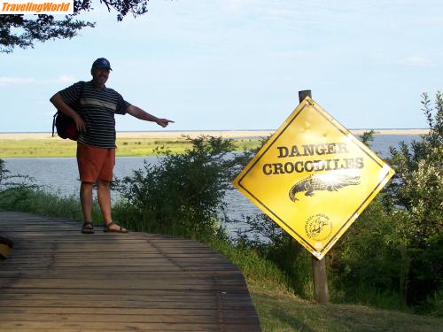 Sdafrika: 100_0505 / See the crocodile walk... (St. Lucias Wetlands)