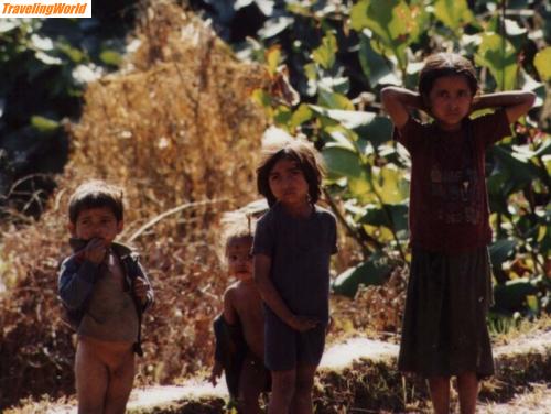 Nepal: Kinder / 