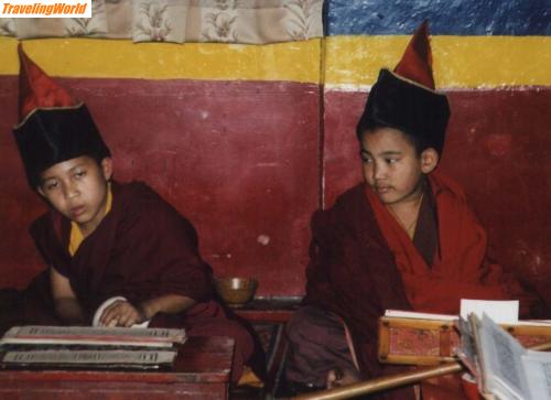 Nepal: Mönche / Gebet der Mönche