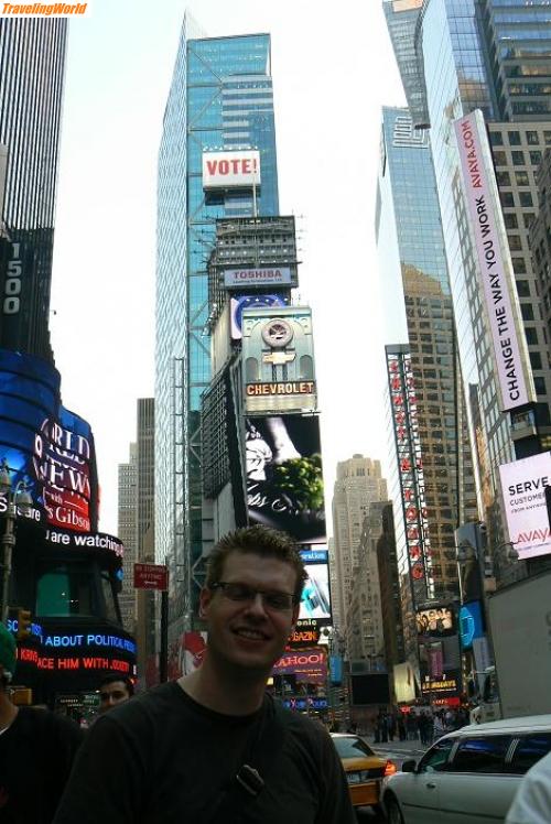 USA: 15 / Time Square... wie man ihn kennt. Hektik ohne Ende, Menschenmassen und wir mittendrin.