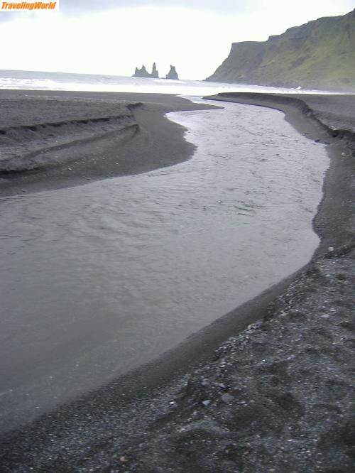 Island: Black Beach bei VíkIV / 