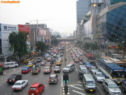 Thailand: rush hour / Rush-hour in Bangkok.