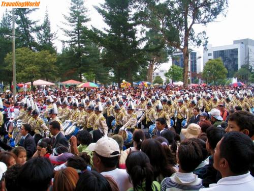 Ecuador: 032 / Wir warten noch