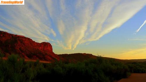 USA: 21 / sunset at arches