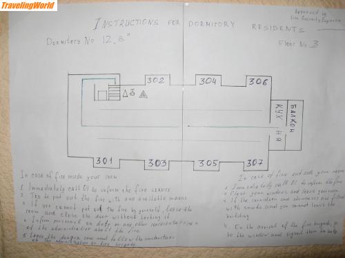 Russland: IMG_0175 / Fluchtwegeplan im Studentenwohnheim von Irkutsk