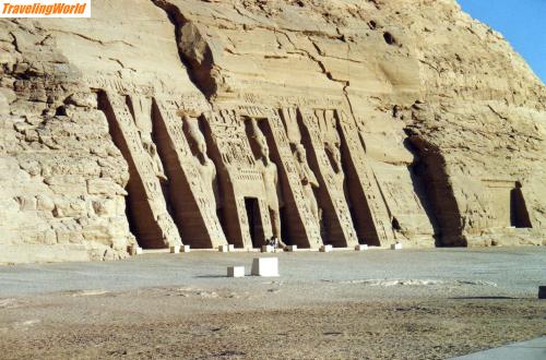 gypten: File0247 / Hathortempel (Kleiner Tempel)