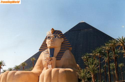 USA: File0303 / Luxor-Hotel