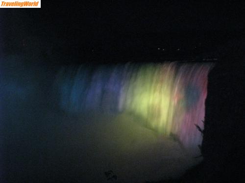 Kanada: Niagarafälle (31) / Fälle toll beleuchtet