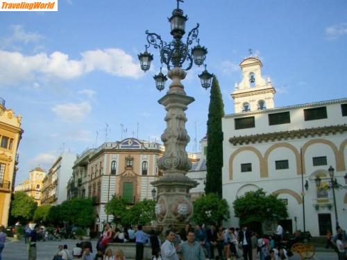 Spanien: Andalusien  Mai o4 mit Schröders, Sevlla.Cordoba, Granada, Malla / Platz vor dem Dom mit herrlichem Laternenbrunnen