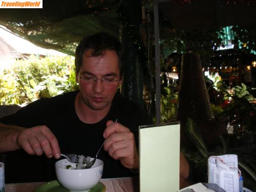 Thailand: DSCF1241 / Erstes Thailaendisches Essen --> wie man sieht scharf