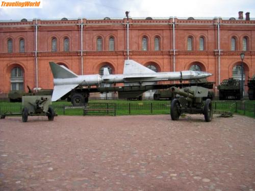 Russland: Moskau 2 693 / Mobile Raketen auf dem Freigelände
