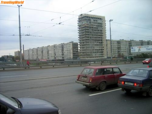 Russland: Moskau 3 097 / Das andere Petersburg: riesige, alte vergammelte Plattenbausiedlungen