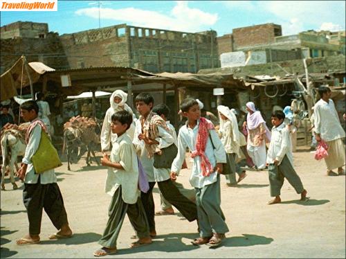 Pakistan: 007a / 