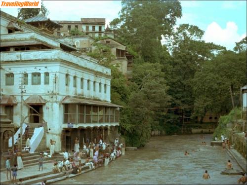 Nepal: 033 Fluss Bagmati / 