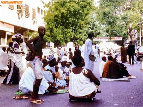 Senegal: 22 Strassenszene in Dakar / 