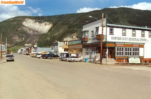 USA: Dawson City - First Avenue / 