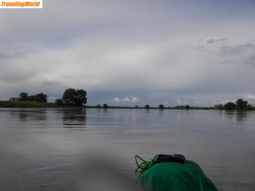 Deutschland: IMGP0749 / Elbpanorama nach dem Regen (mit Wasser auf dem Objektiv)