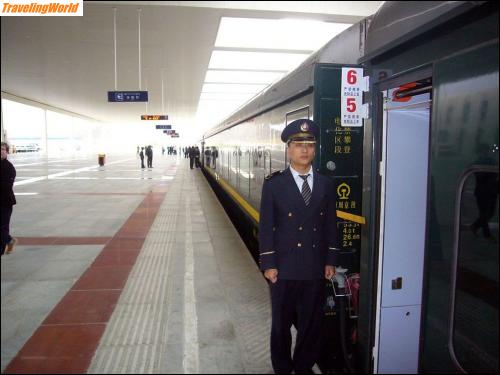 China: 09 a2 Bahnhof Peking / 