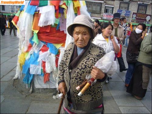 China: 10 m9 In Lhasa / 