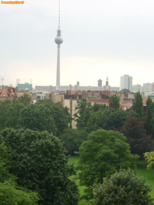 Deutschland: xSTA60061 / Blick über den Dächern von Berlin