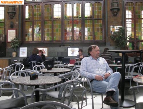 Belgien: 03a2. Jerzy.sa3 in Gent / Jerzy.sa3 im Bahnhof von Gent