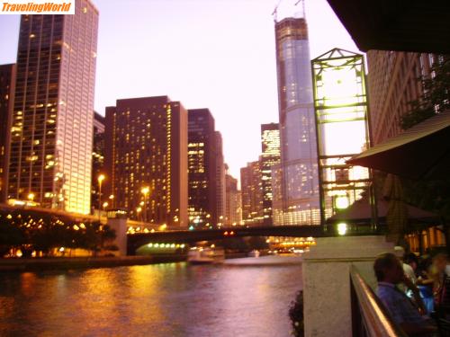 USA: PICT2214 / Chicago bei Nacht