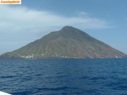 Italien: DSCF0014 / isola Stromboli delle eolie si vede il vill. Ginostra (solo 40 abitanti!)
