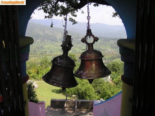 Indien: P8240103 / Glocken in einem Hindutempel